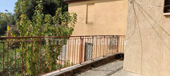 3 bedrooms House in Montalcino, Italy No. 76100 17