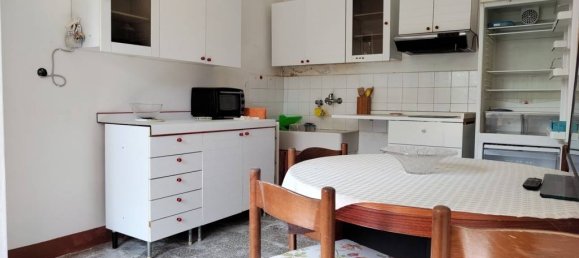 3 bedrooms House in Montalcino, Italy No. 76100 6