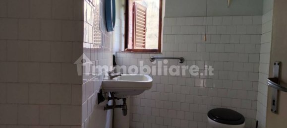 3 bedrooms House in Montalcino, Italy No. 76100 12