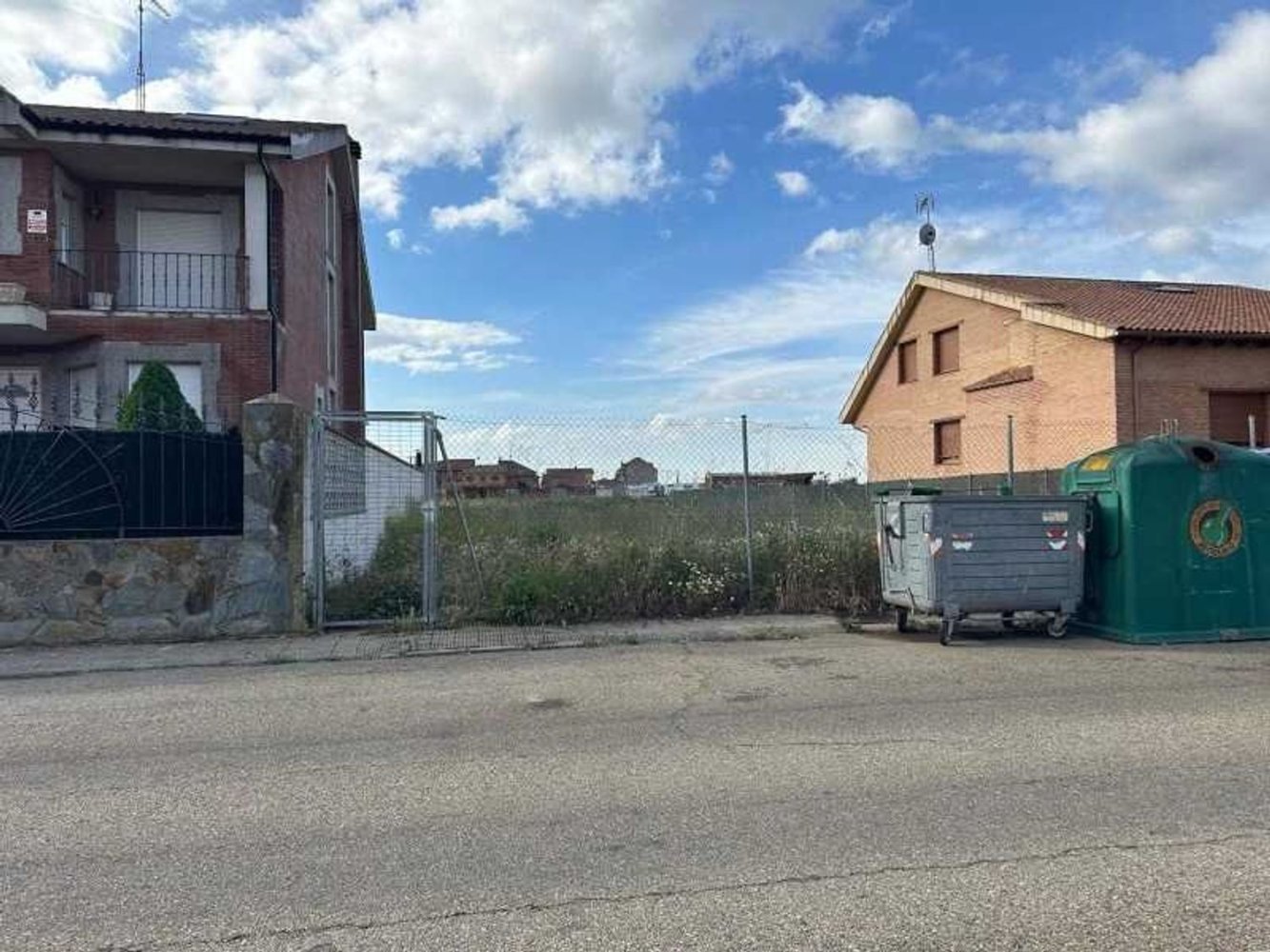  Land in Benavente, Spain No. 224948