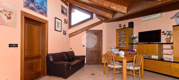 Квартира с 2 спальнями в Чирие, Италия № 259794 6