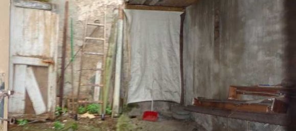 5 rooms Apartment in Fucecchio, Italy No. 66160 6