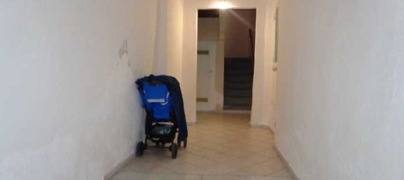 5 rooms Apartment in Fucecchio, Italy No. 66160 8