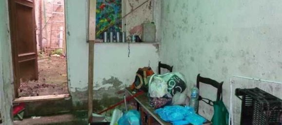 5 rooms Apartment in Fucecchio, Italy No. 66160 7