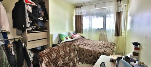 3 bedrooms Apartment in Trappes, France No. 178340 3