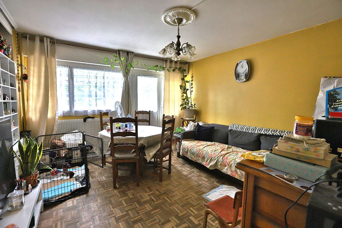 3 bedrooms Apartment in Trappes, France No. 178340