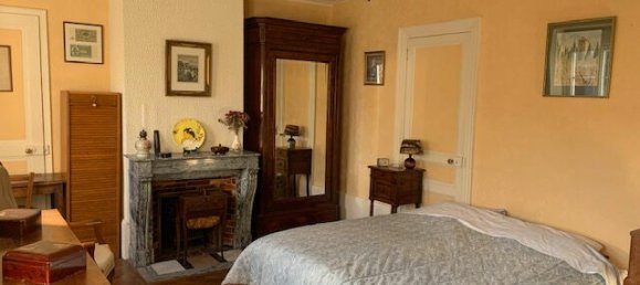 5 bedrooms Building in Sezanne, France No. 78375 3