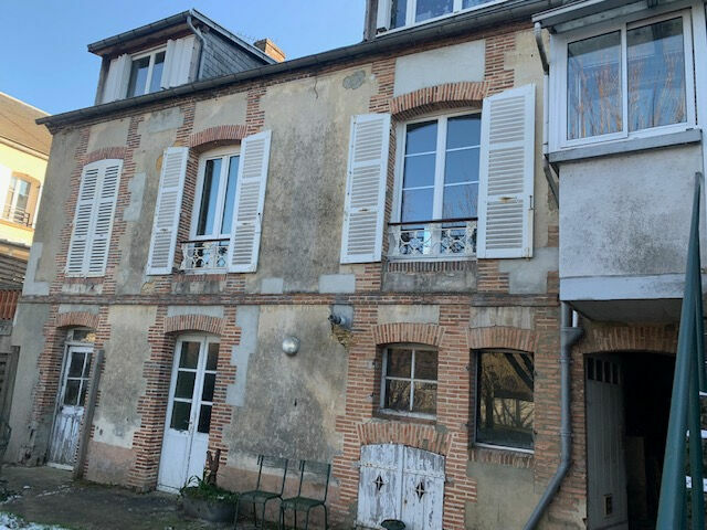 5 bedrooms Building in Sezanne, France No. 78375