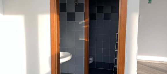 77m² Office in Monza, Italy No. 136788 6