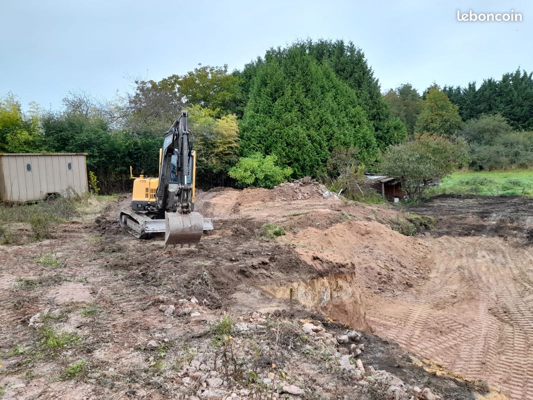  Land in Montchanin, France No. 316629