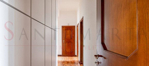 3 bedrooms Apartment in Milan, Italy No. 243495 17