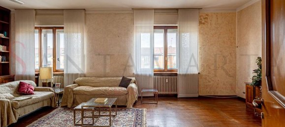 3 bedrooms Apartment in Milan, Italy No. 243495 2