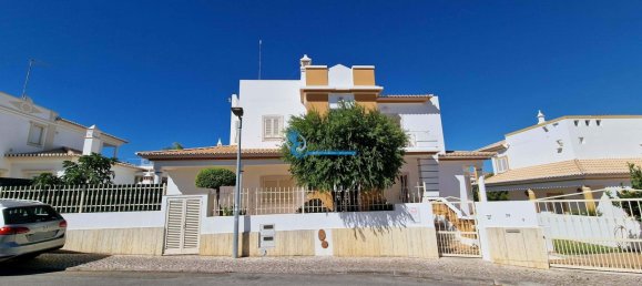 4 Schlafzimmer Villa in Albufeira, Portugal, Nr. 127309 25
