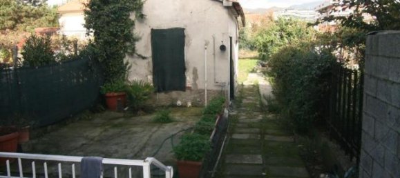 Casa de 8 divisões em Carrara, Italy N.º 111115 2