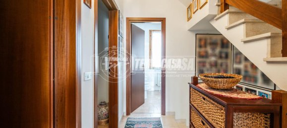 4 rooms Apartment in Novi di Modena, Italy No. 13152 7
