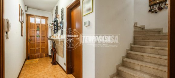 4 rooms Apartment in Novi di Modena, Italy No. 13152 2
