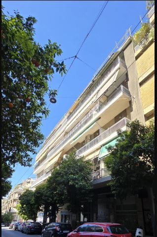 4 bedrooms Apartment in Athens, Greece No. 92983