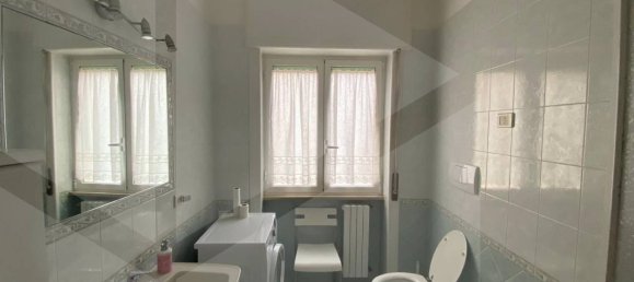 Коммерческая недвижимость с 4 комнатами в Бари, Италия № 20025 20