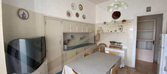 Коммерческая недвижимость с 4 комнатами в Бари, Италия № 20025 14