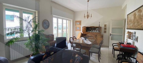 Коммерческая недвижимость с 4 комнатами в Бари, Италия № 20025 4