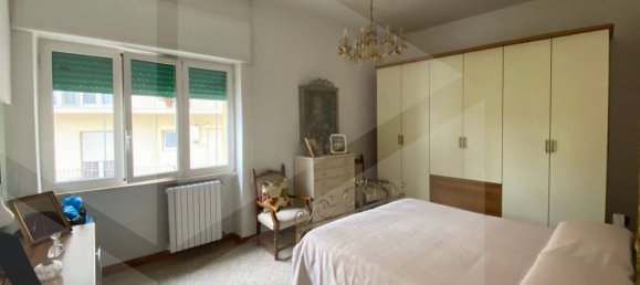 Коммерческая недвижимость с 4 комнатами в Бари, Италия № 20025 9