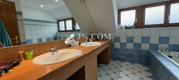 Casa de 7 dormitorios en Hochfelden, France No. 228620 6