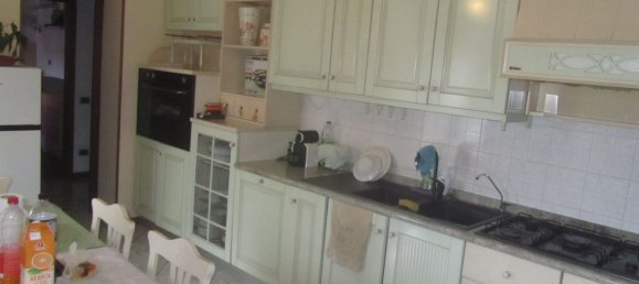 Apartamento de 3 habitaciónes en Lurate Caccivio, Italy No. 30715 30