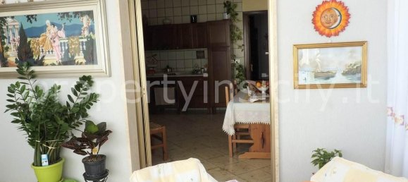 7-salle Appartement à Syracuse, Italy No. 247912 10