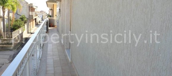 7-salle Appartement à Syracuse, Italy No. 247912 9