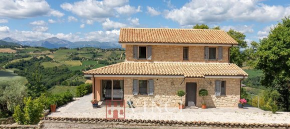 Casa de 2 dormitorios en Marche, Italy No. 295143 28