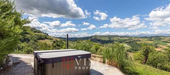 Casa de 2 dormitorios en Marche, Italy No. 295143 11