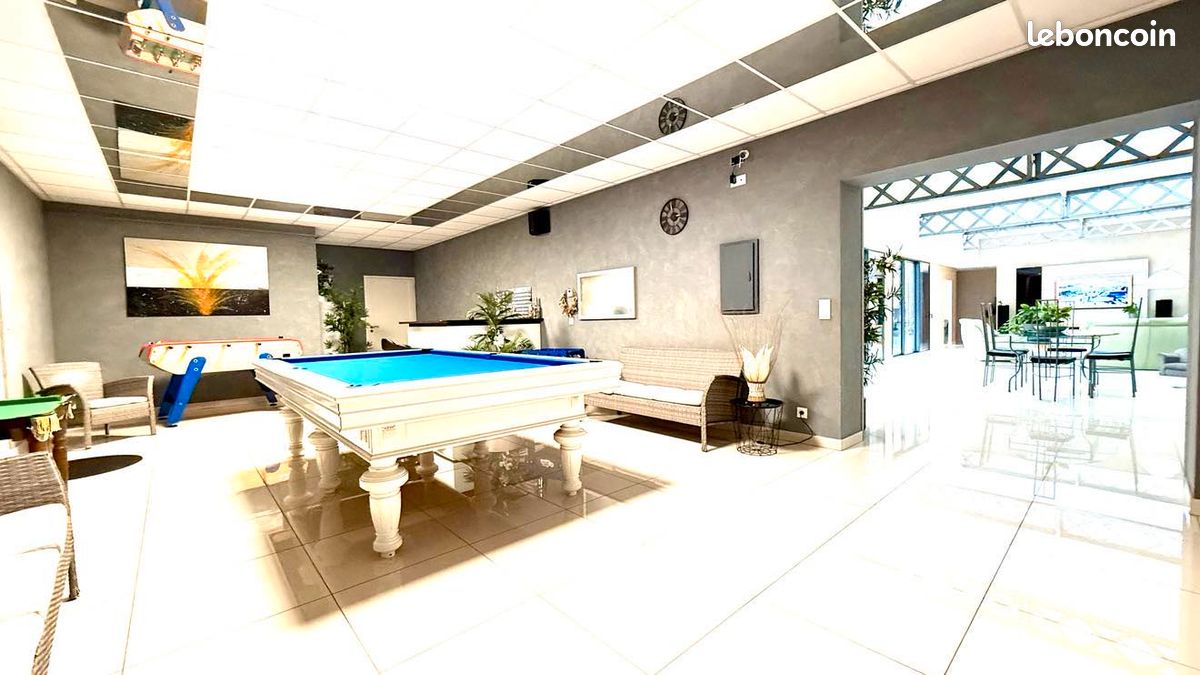 3 chambres Maison à Sainte-Savine, France No. 158089