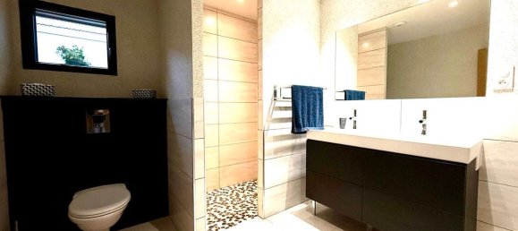 3 chambres Maison à Sainte-Savine, France No. 158089 8