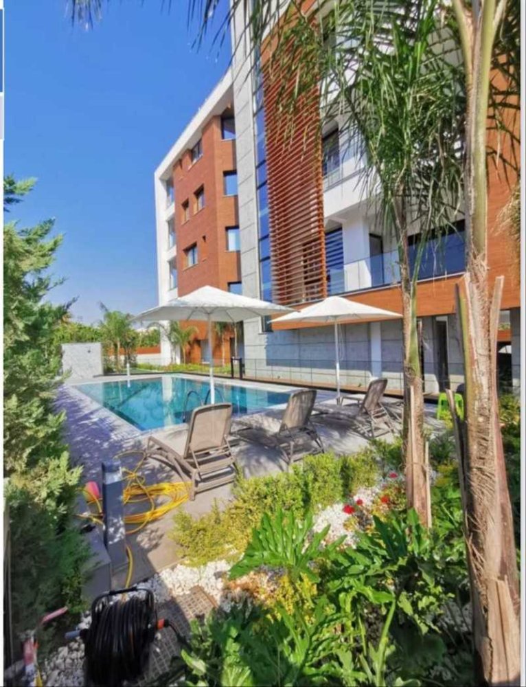 Ático de 2 dormitorios en Germasogeia, Cyprus No. 11000