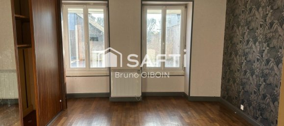 1 bedroom Building in Gien, France No. 41558 4