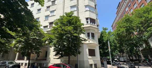 3 bedrooms Apartment in Madrid, Spain No. 117585 21