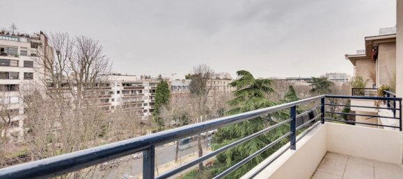 Apartamento de 2 dormitorios en Neuilly-sur-Seine, France No. 176769 4