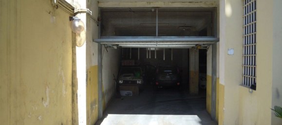 383m² Garage in Rome, Italy No. 363110 9