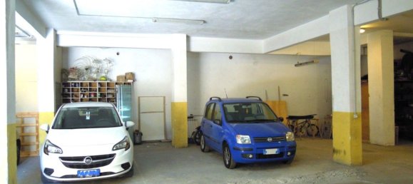 383m² Garage in Rome, Italy No. 363110 25