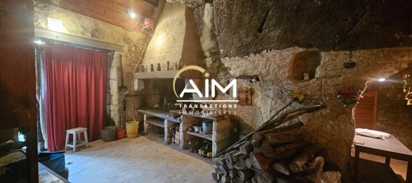  موقف سيارات في Saint-Paterne-Racan, France 120متر مربع رقم 73943 4