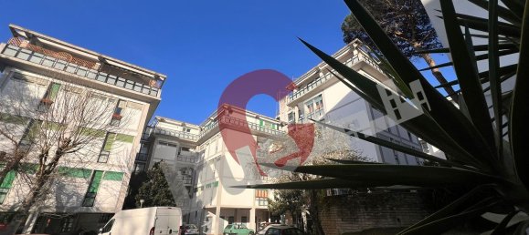 4-Zimmer Wohnung in Rome, Italy, Nr. 46713 12