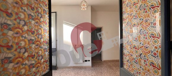 4-Zimmer Wohnung in Rome, Italy, Nr. 46713 11