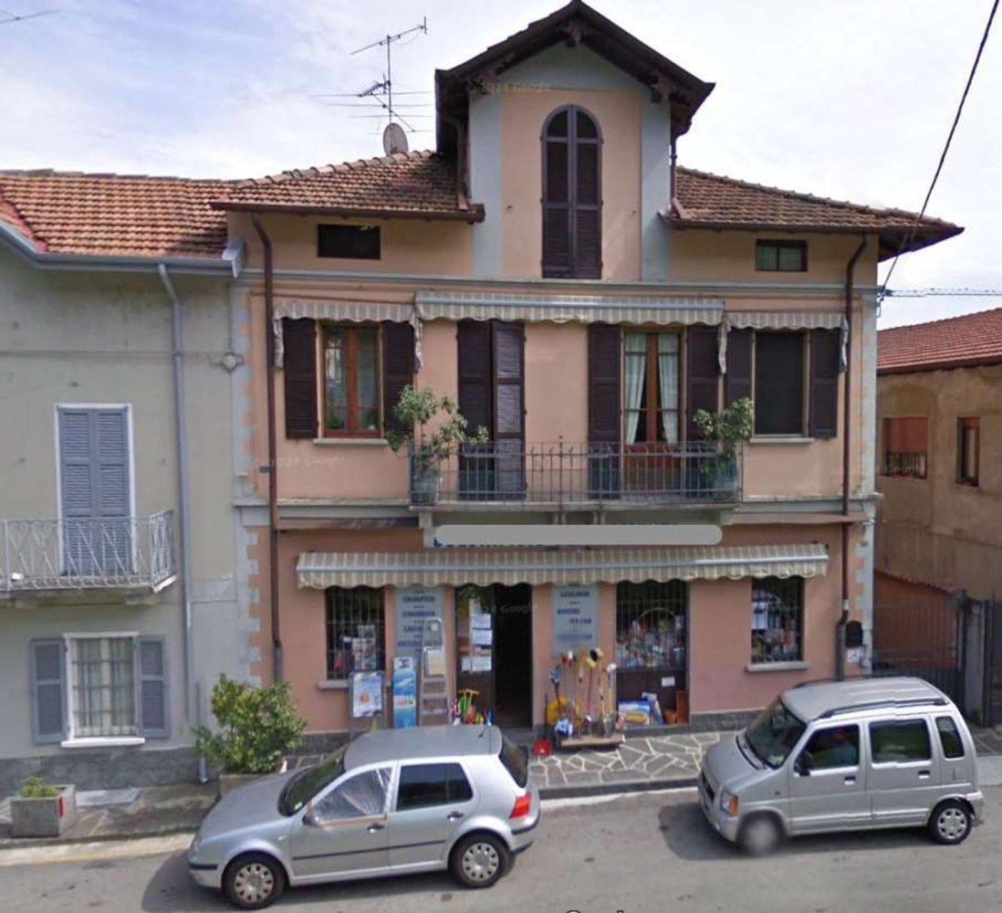 90m² Commercial property in Lesa, Italy No. 49833