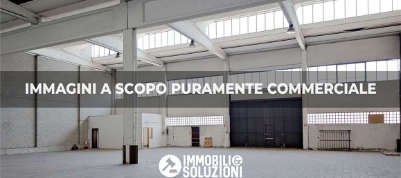 90m² Commercial property in Lesa, Italy No. 49833 12