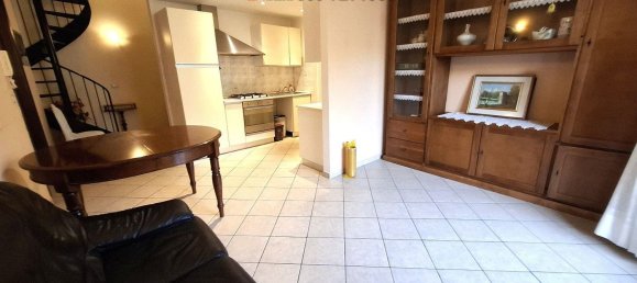 3 bedrooms Apartment in Genoa, Italy No. 327755 9