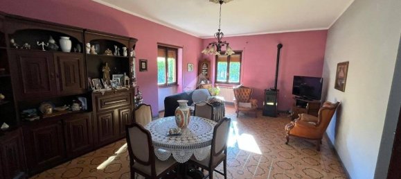 2 Schlafzimmer Wohnung in Subiaco, Italy, Nr. 347967 4