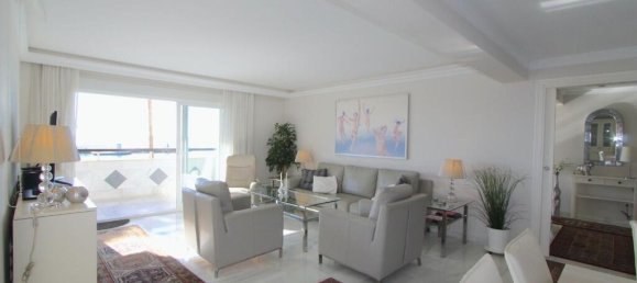 3 bedrooms Apartment in Marbella, Spain No. 49068 2
