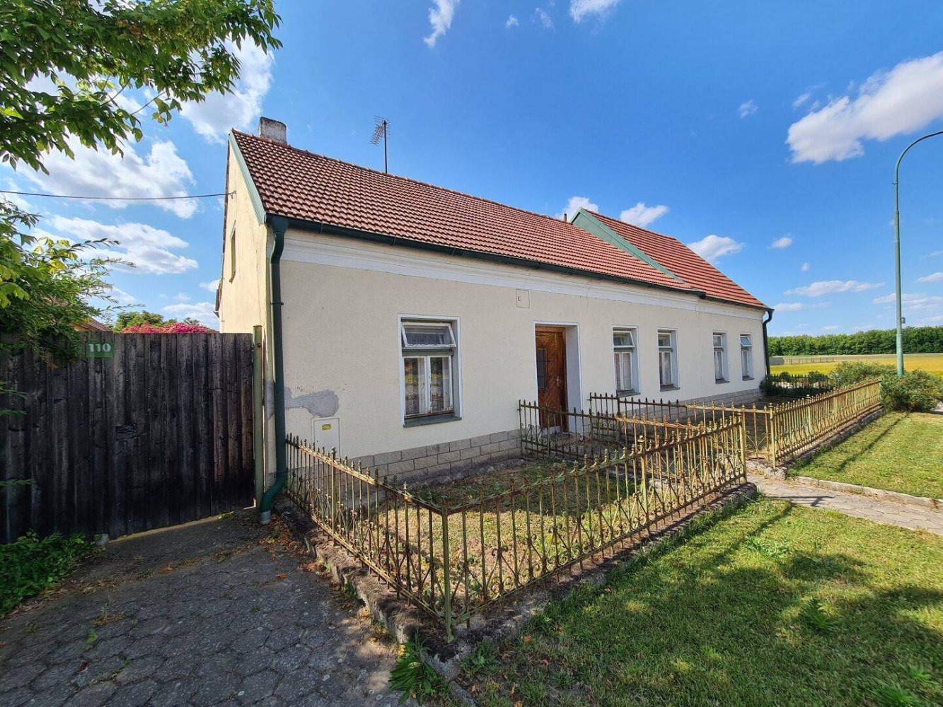 6 rooms House in Palterndorf-Dobermannsdorf, Austria No. 199463