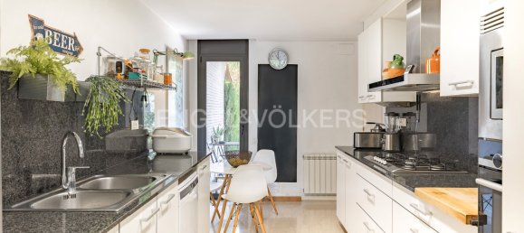 5 bedrooms House in Premia De Mar, Spain No. 138362 6