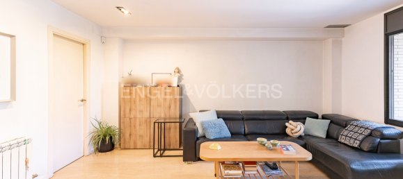 5 bedrooms House in Premia De Mar, Spain No. 138362 16